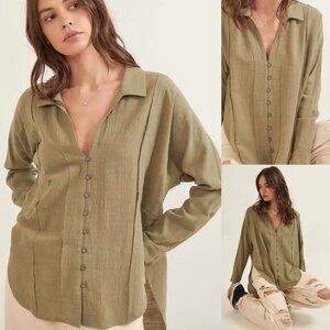 Gretchen Exposed Hem Button Down Top